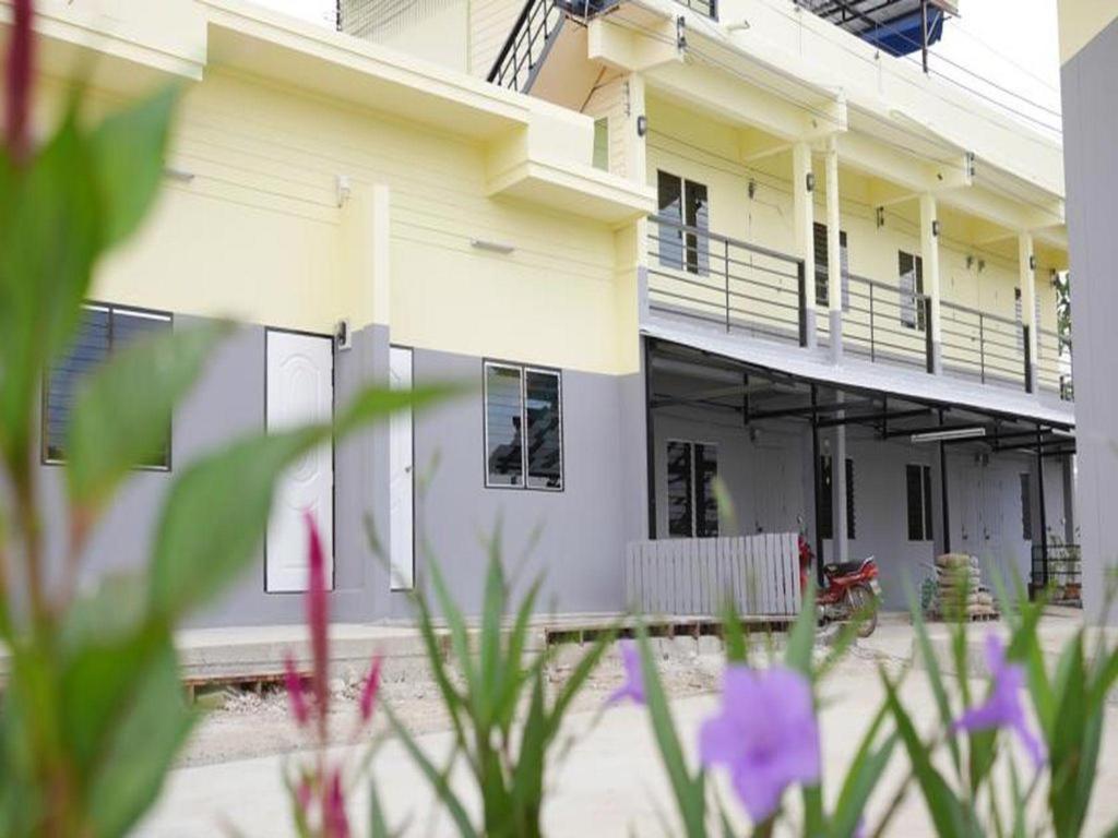 Oyo 769 Ban Thassanee Hotel Csiangmaj Kültér fotó